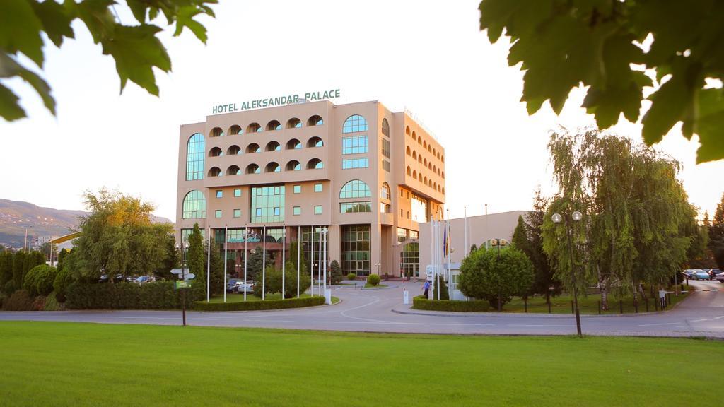 Aleksandar Palace Hotel Congress Center & Spa สโกเปีย ภายนอก รูปภาพ